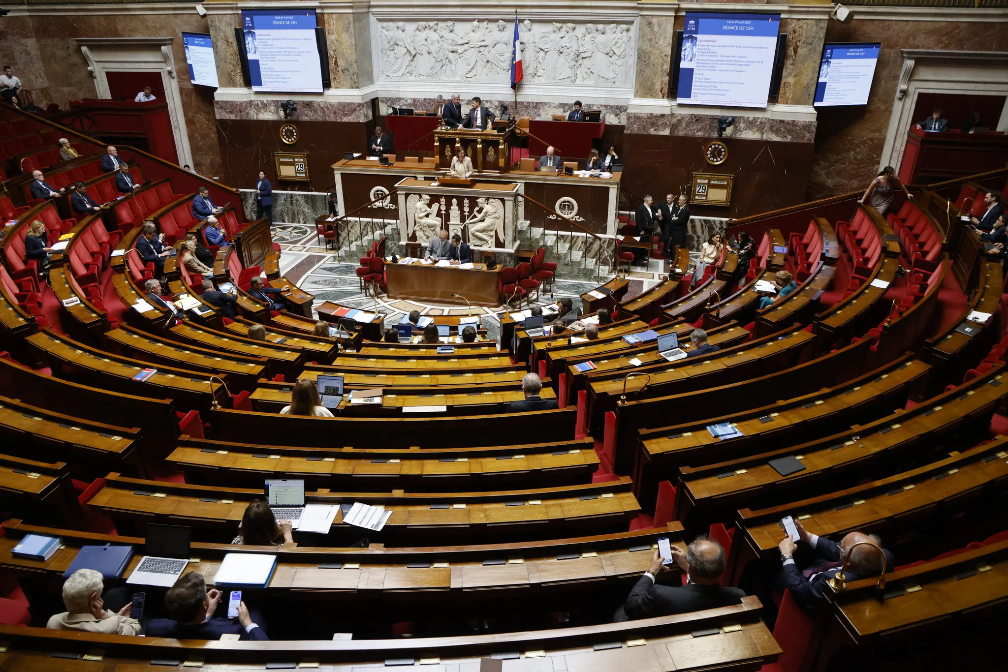 Франція ухвалює жорсткий закон проти наркоторгівлі: нові повноваження для поліції, спецтюрми та національна антинаркотична прокуратура